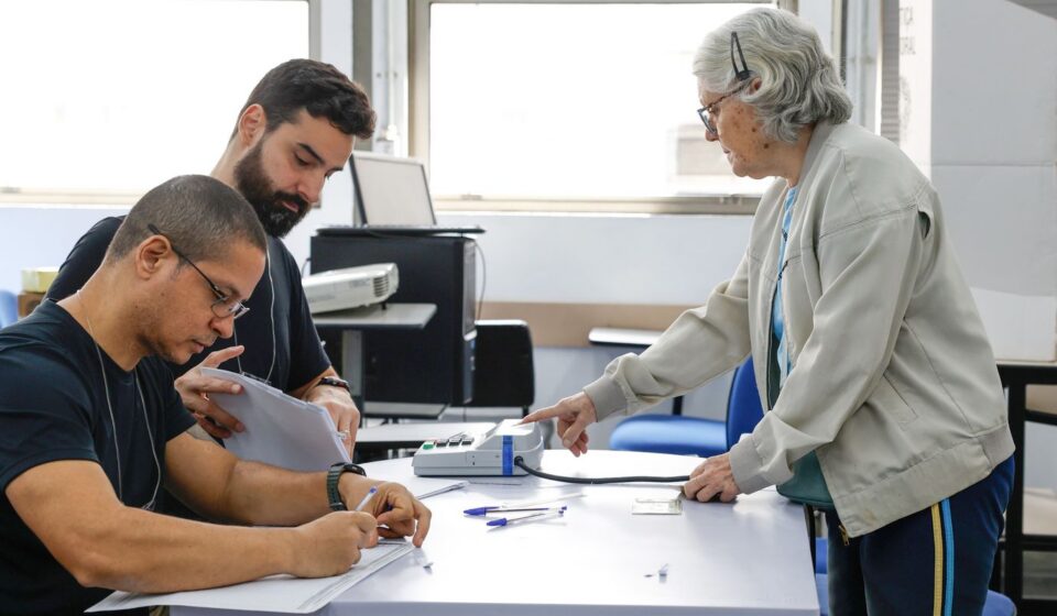 sp:-251-urnas-eletronicas-precisaram-ser-substituidas