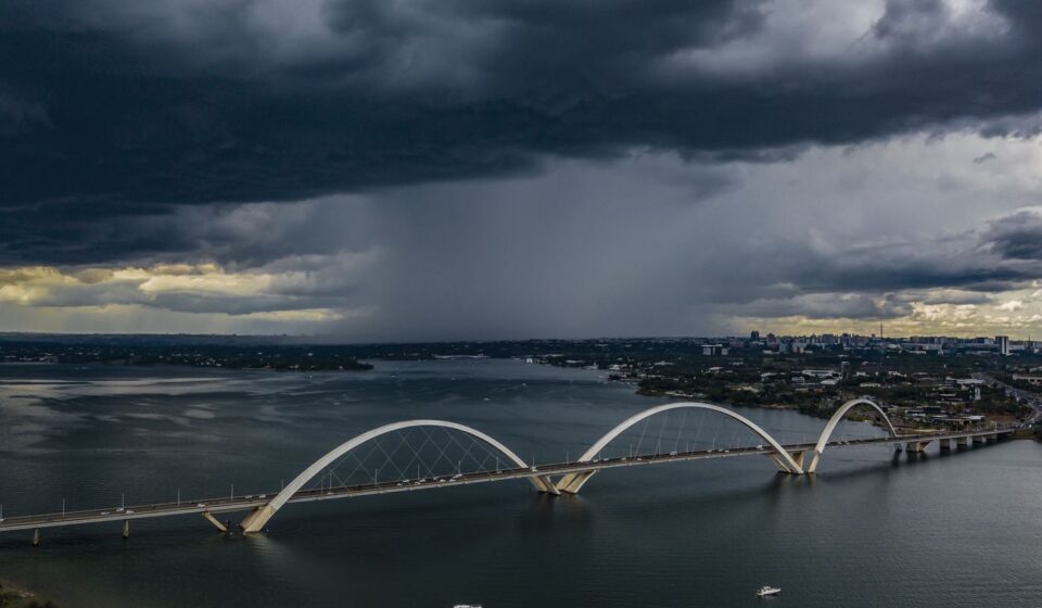 primavera-chuvosa:-inmet-alerta-para-perigo-potencial-de-temporais