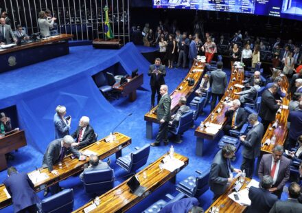pl-elege-19-senadores-e-soma-28;-mdb-conquista-sete-vagas-e-pt,-seis
