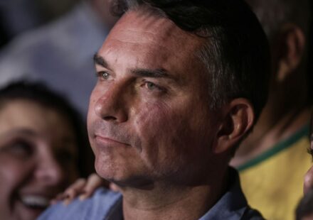 mendonca-multa-flavio-por-impulsionar-post-negativo-contra-lula
