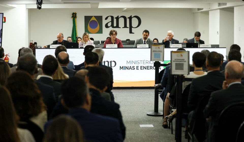 leilao-da-anp-arrecada-r$-3-bilhoes-com-a-venda-de-49-blocos