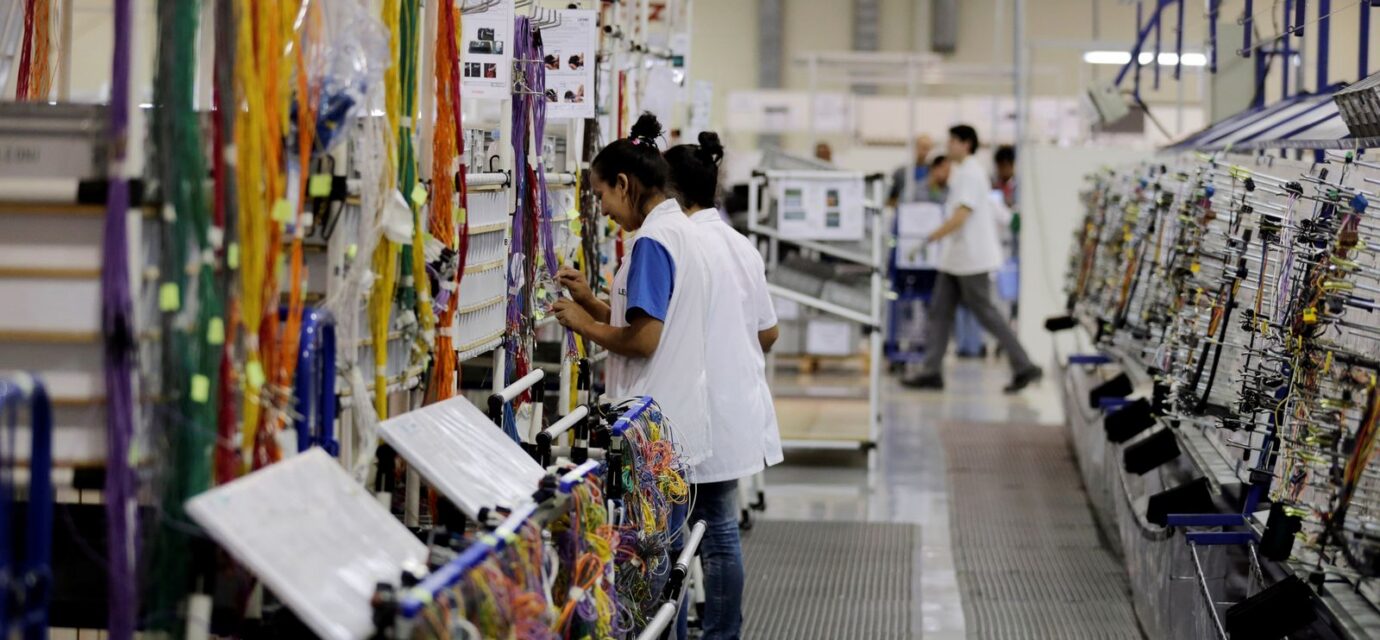 faturamento-da-industria-cai-3,5%-em-agosto,-informa-cni