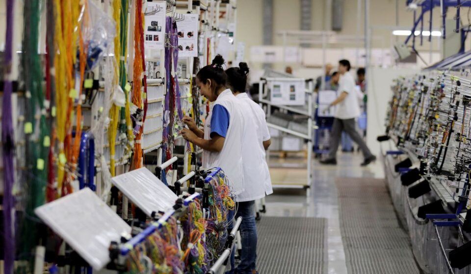 faturamento-da-industria-cai-3,5%-em-agosto,-informa-cni
