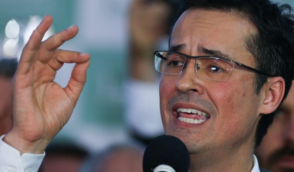 tse-adia-julgamento-sobre-candidatura-de-deltan-dallagnol-ao-senado