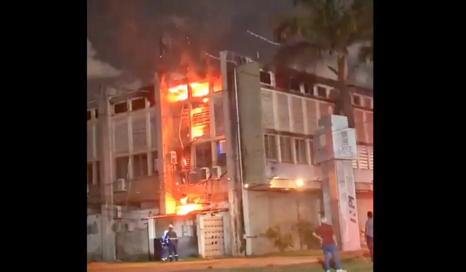 pf-vai-investigar-incendio-na-universidade-federal-de-pernambuco