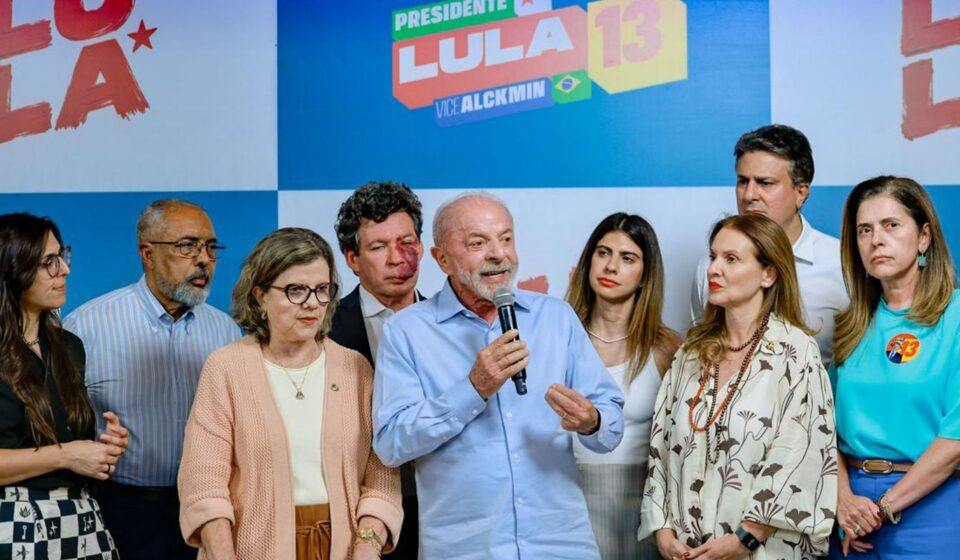 lula-celebra-avanco-do-fim-da-6×1-e-defende-investimento-publico