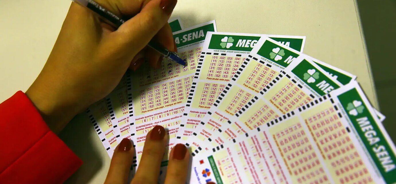 mega-sena-acumula-para-r$-112-milhoes;-confira-os-numeros-sorteados