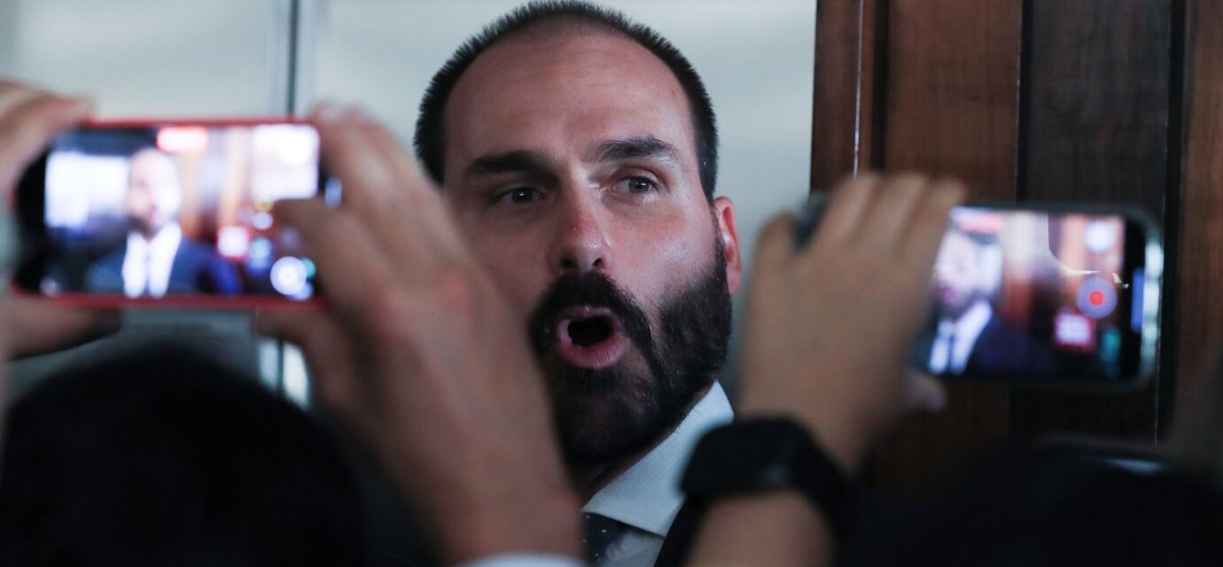 eduardo-bolsonaro-consta-em-lista-de-pena-pendente-de-cumprimento
