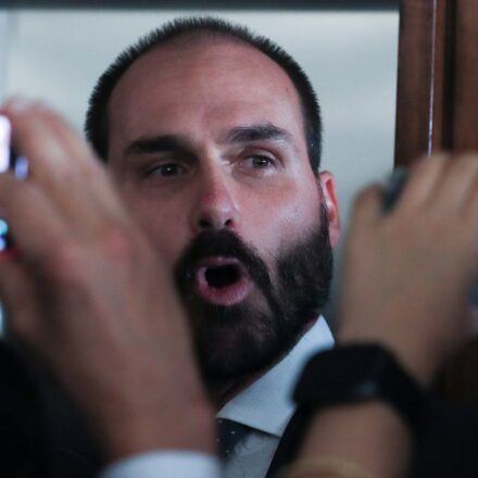 eduardo-bolsonaro-consta-em-lista-de-pena-pendente-de-cumprimento