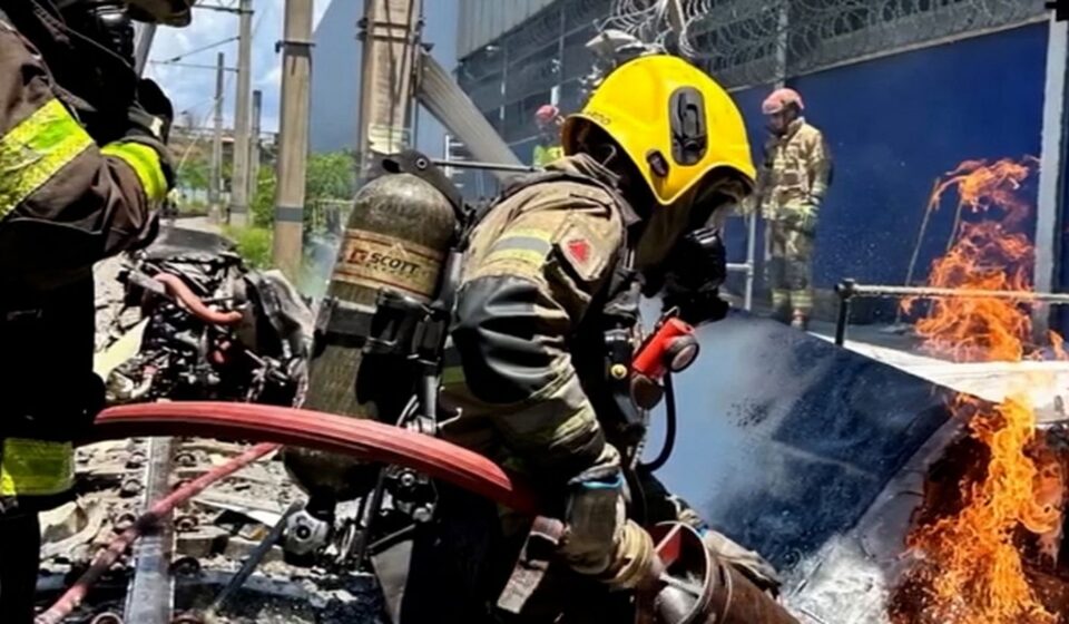 piloto-morre-apos-queda-de-aviao-em-patio-de-manutencao-do-metro-de-bh