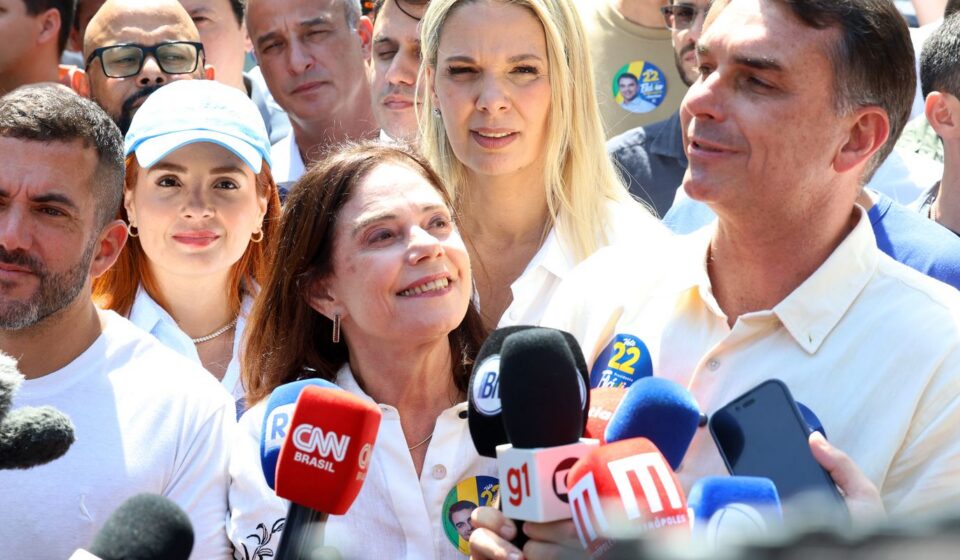 flavio-bolsonaro-declara-guerra-ao-crime-organizado