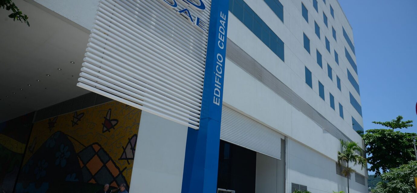 governo-do-rj-identifica-desvios-de-r$-400-milhoes-na-cedae-saude