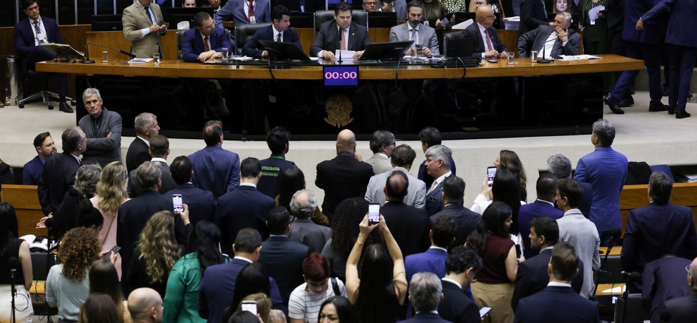 alcolumbre-marca-votacao-da-pec-pelo-fim-da-6×1-para-quarta-feira