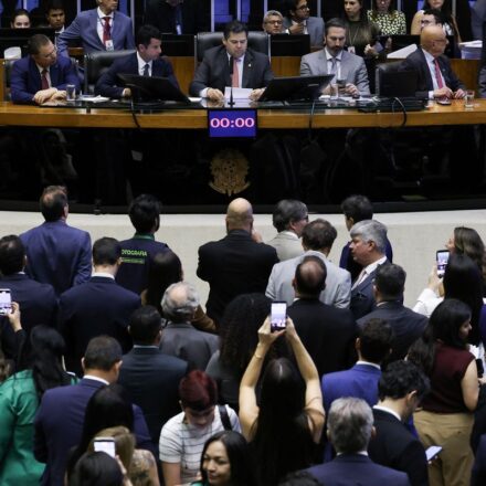 alcolumbre-marca-votacao-da-pec-pelo-fim-da-6×1-para-quarta-feira