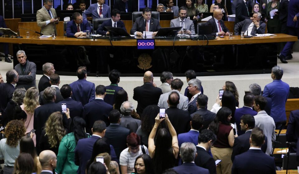 alcolumbre-marca-votacao-da-pec-pelo-fim-da-6×1-para-quarta-feira