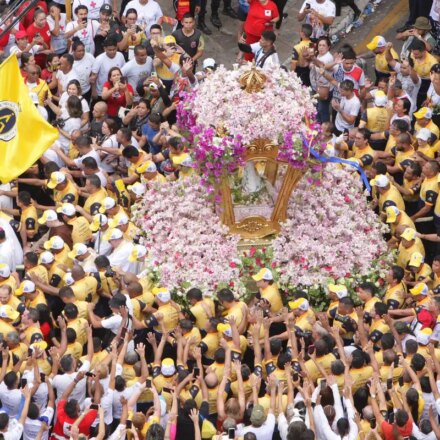 fe-e-esperanca-reunem-fieis-no-cirio-de-nazare-de-belem