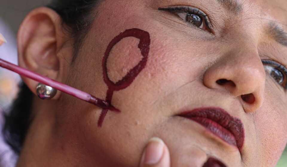 aumentam-agressoes-politicas-em-mes-de-luta-contra-violencia-a-mulher