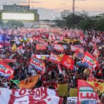 milhares-de-estudantes-tomam-a-esplanada-em-apoio-a-lula