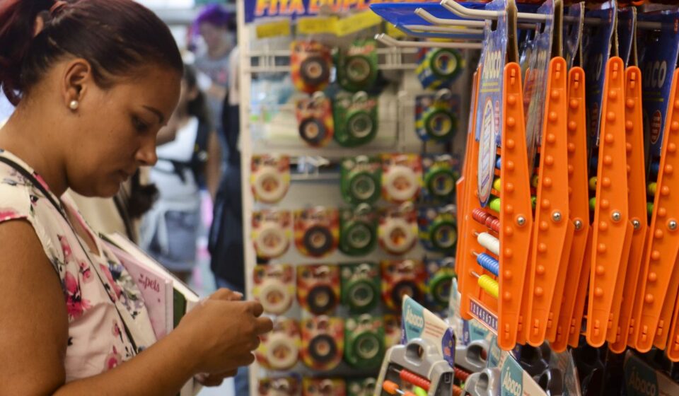 vendas-no-comercio-varejista-tem-variacao-de-0,1%-em-agosto