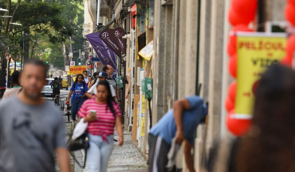 fim-da-escala-6×1-traz-esperanca-de-mais-tempo-para-familia-e-saude
