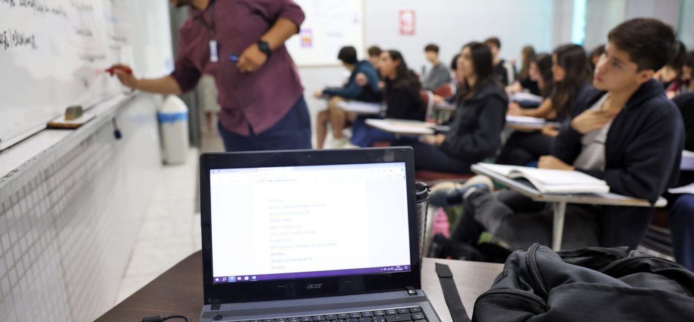 docentes-usam-inteligencia-artificial-para-inovar-e-engajar-alunos