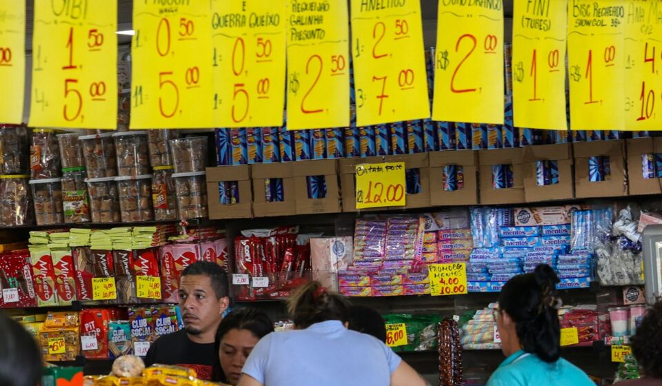 governo-preve-credito-a-empresas-afetadas-por-fim-da-6×1,-diz-durigan