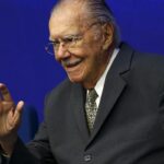 José Sarney recebe alta hospitalar após nove dias de internação jose-sarney-recebe-alta-hospitalar-apos-nove-dias-de-internacao