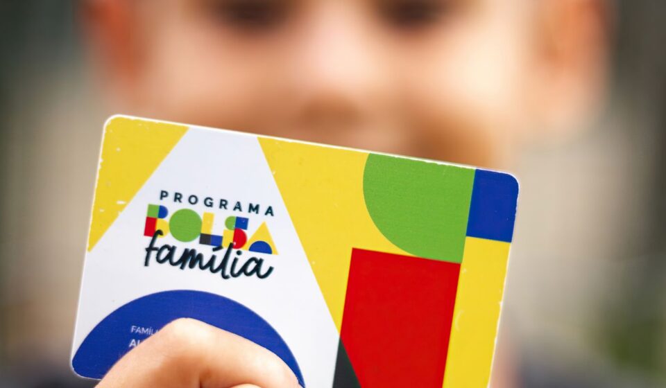 cortes-em-auxilios-sociais-podem-gerar-retracao-em-cidades-do-interior