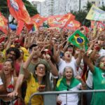 ato-em-apoio-a-democracia-e-a-lula-reune-milhares-no-rio-e-brasilia