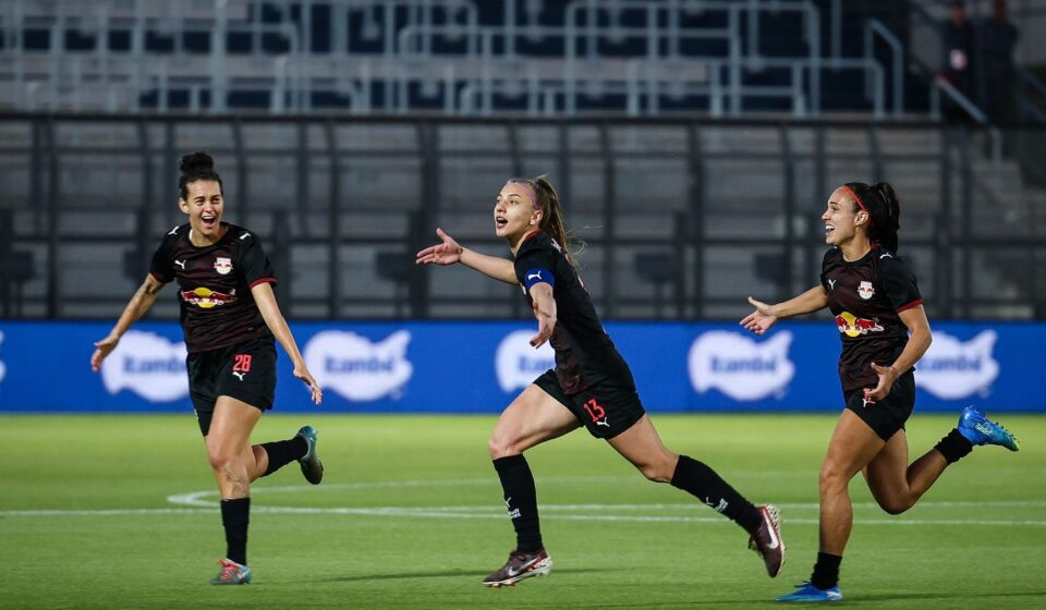 inter-e-bragantino-avancam-as-semifinais-da-copa-do-brasil-feminina
