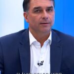 ao-votar-no-rio-de-janeiro,-flavio-diz-que-representa-a-mudanca