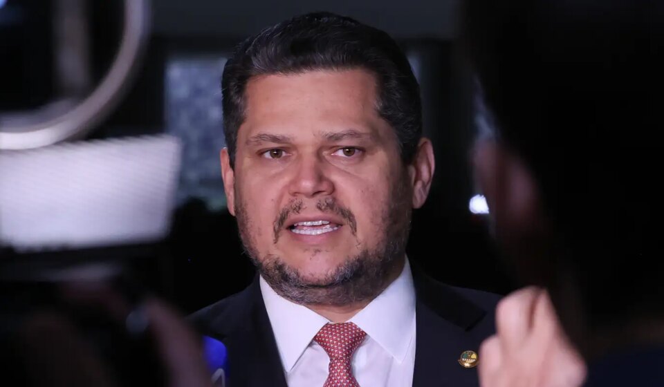 alcolumbre-marca-votacao-da-pec-da-seguranca-publica-para-terca-feira